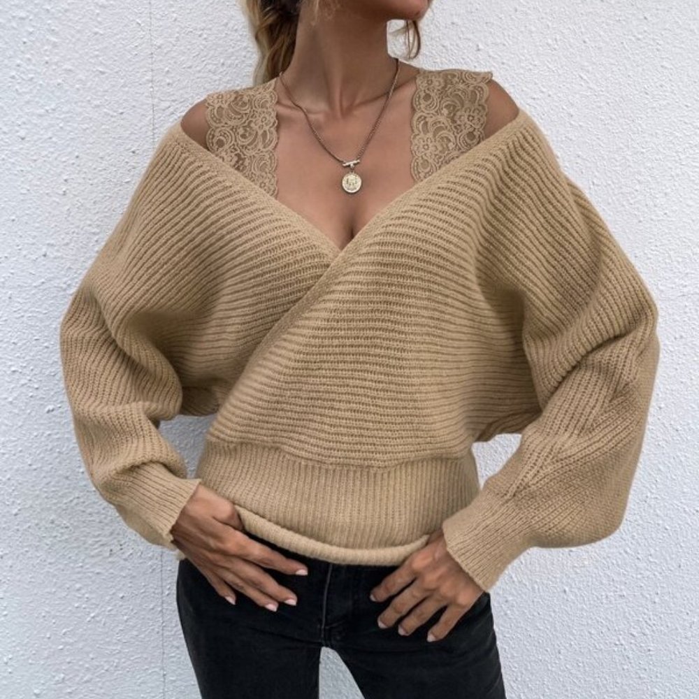 Feminine Lace detailed knit Sweater Top - Picture 4 of 6